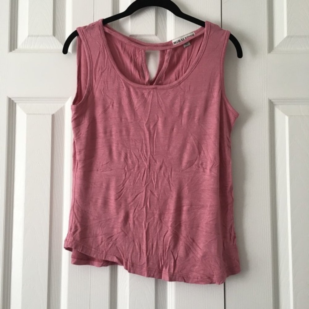 💚 5 for $15! 💚 Mauve Pink Keyhole Tank Top
